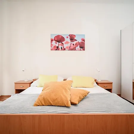 Apartment Seafront *