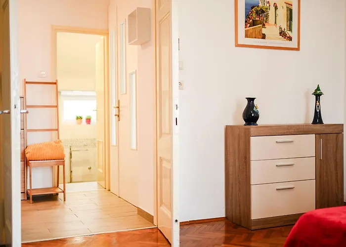 Seafront Apartment *