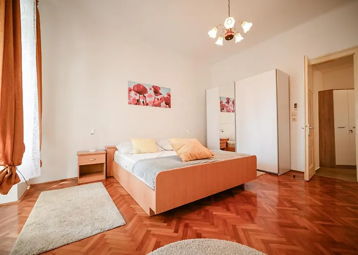 Seafront Apartment *