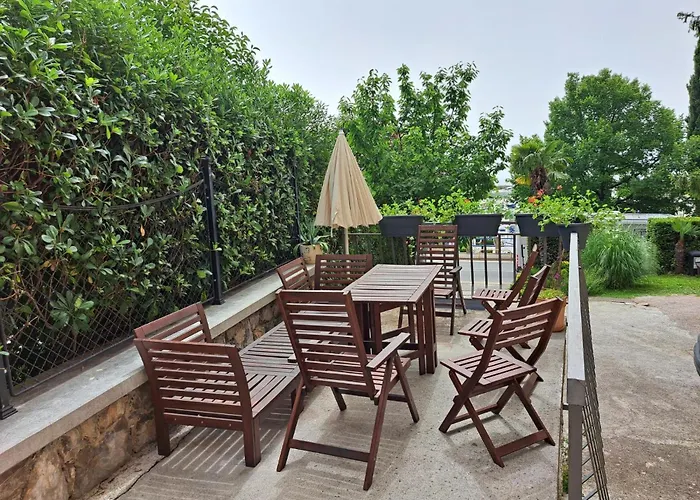 Seafront Apartment *